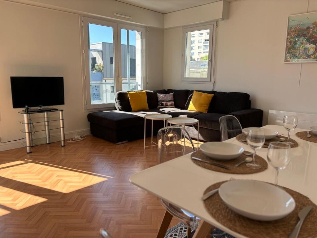 Apartment T2 La Rochelle 500m Vieux-port Avec Parking *
